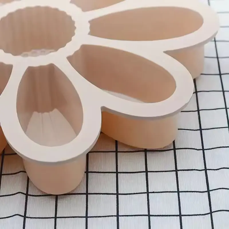 21-2025021812052544 silicone cake mold -2