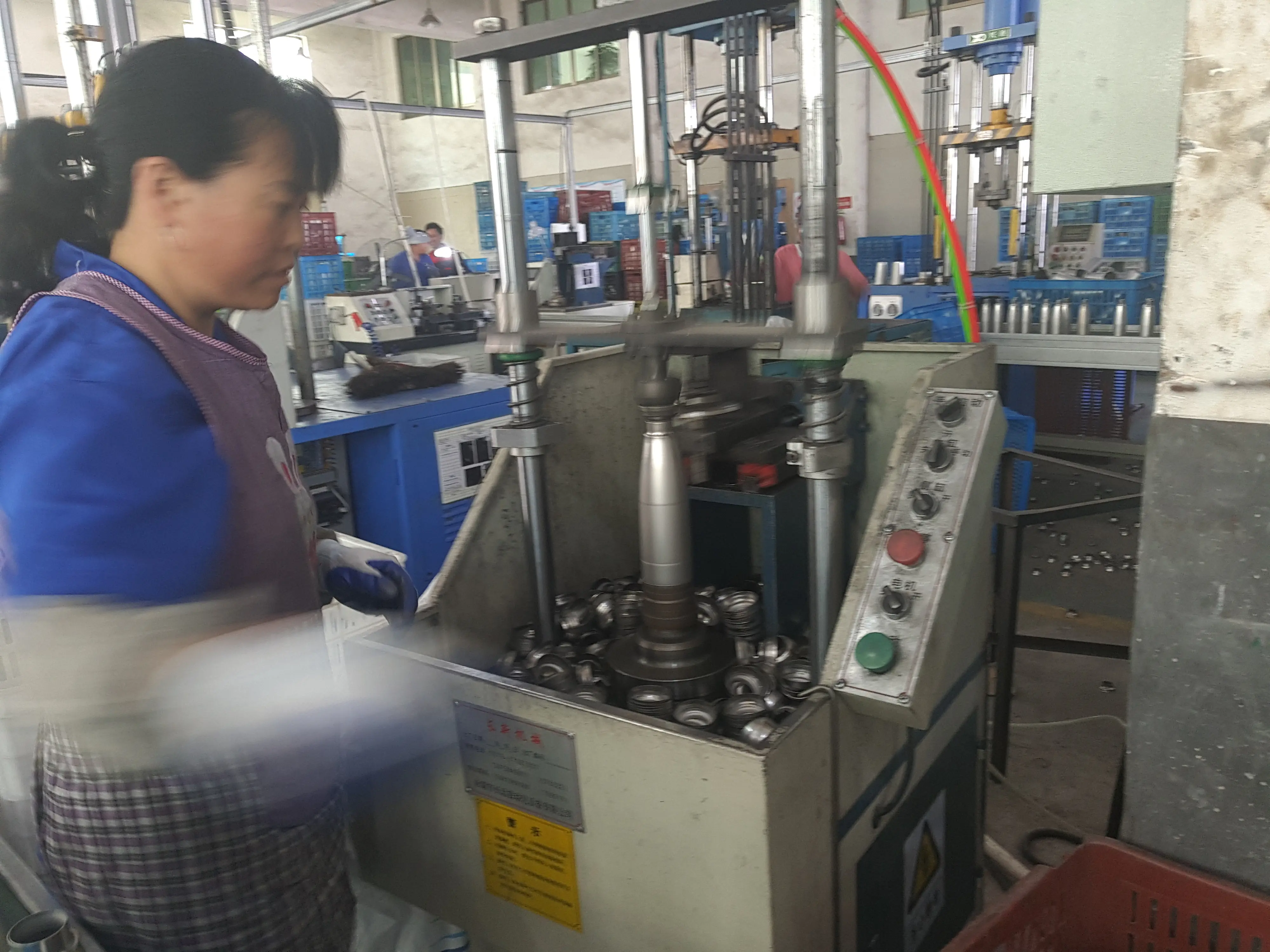 Vacuum Insulated Cup Production