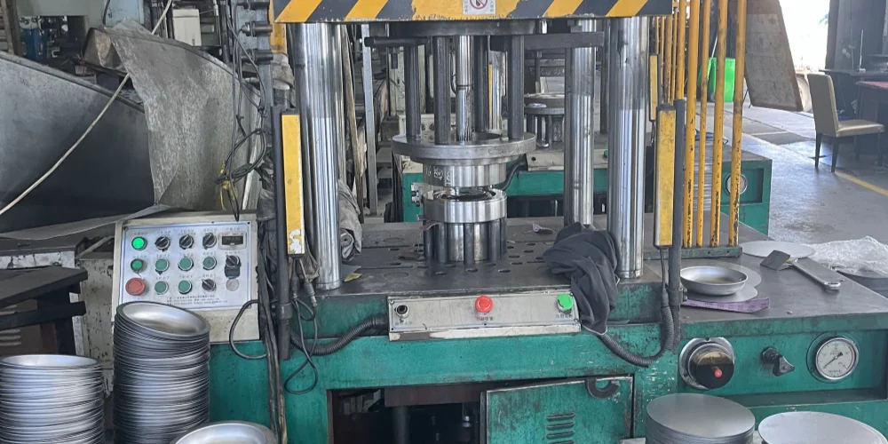 iron cookware manufacturing