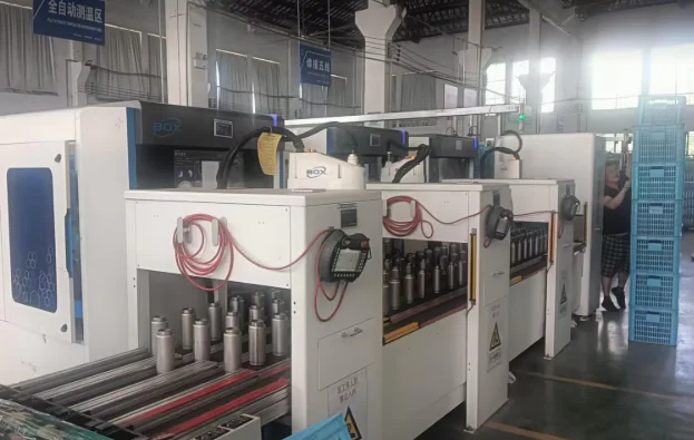 children drinkware-3. Yiwu Honglu Daily Necessities Co., Ltd